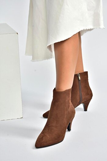 Fox Shoes R404710002 Kahverengi Süet Alçak Topuklu Kadın Bot