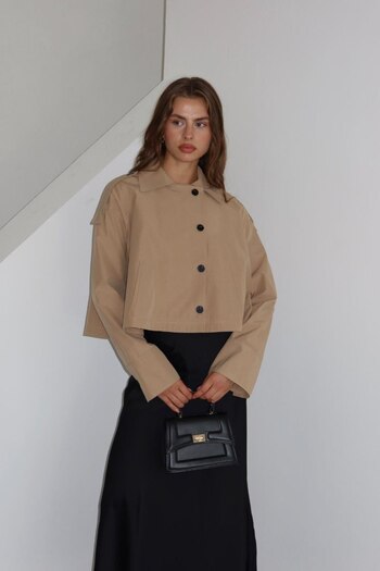 FEMMESTUDIO Women's Beige Short Flared Trench Coat