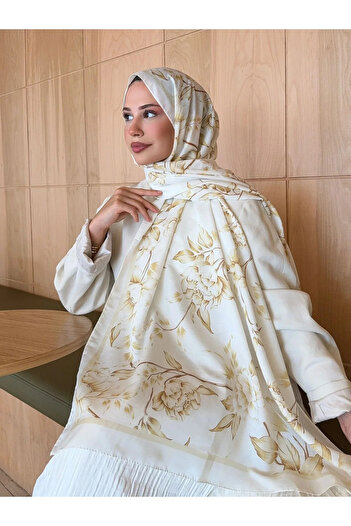 Nûda - Tarzın Değil , Tavrın Zarafeti Mira Silk Retro Pattern Cotton Soft Shawl Women White Gold