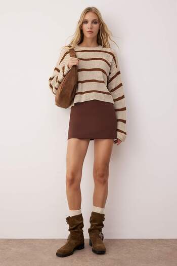 Trendyol Collection Stone Crop Basic Strickpullover mit Streifen TWOAW23KZ00390