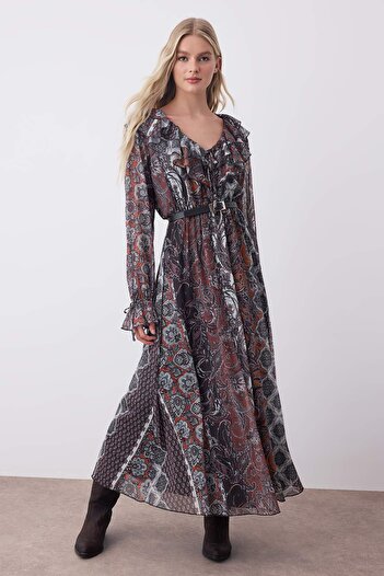 Trendyol Collection Multi-Colored Boho Printed Ruffle Detail Skater/Waist Cut-Out Midi Stretchy Knitted Dress Twoaw26El00250