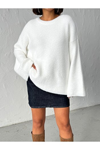 BEJNA Ecrufarbener, weicher Strickpullover mit Rundhalsausschnitt für Damen