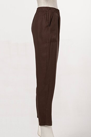 Invee Tensi Carrot Pants Brown