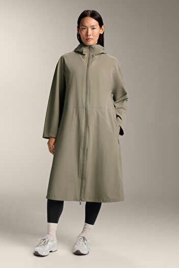Oysho 10K waterproof extra-lightweight long jacket