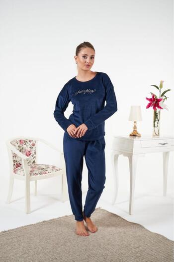 Estiva Women's Winter Velvet Pajama Set