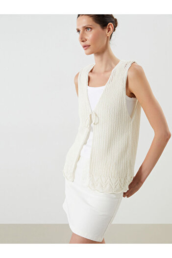 LC Waikiki Ecru V-Neck Openwork Women's Knitwear Vest