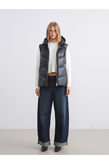 LC Waikiki Black Hooded Women's Puffer Vest