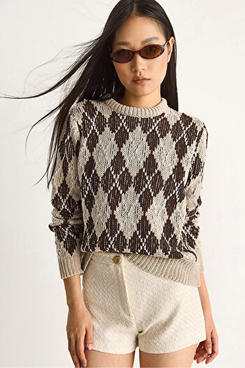 Bianco Lucci Women's Diamond Pattern Sweater 20251059
