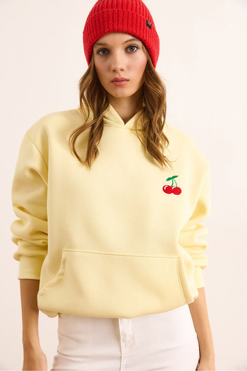 Olalook Women's Yellow Cherry Embroidered Hooded Hooded Sweatshirt Swt-19000734