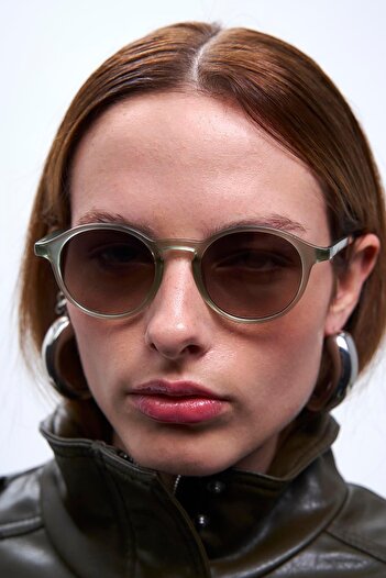 Bilge Karga Pearl Green Black Gradient Sunglasses