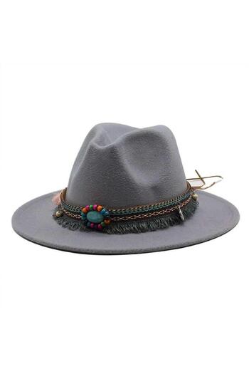 Pursehuit Gray hat, handmade, adjustable, with removable accessory, Katiuska