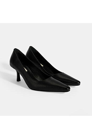 Desa Women's Black Leather Stiletto