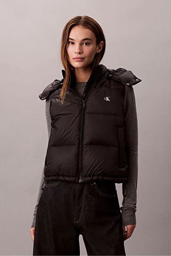 Calvin Klein Women's Regular Fit Hooded Puffer Vest - Black
