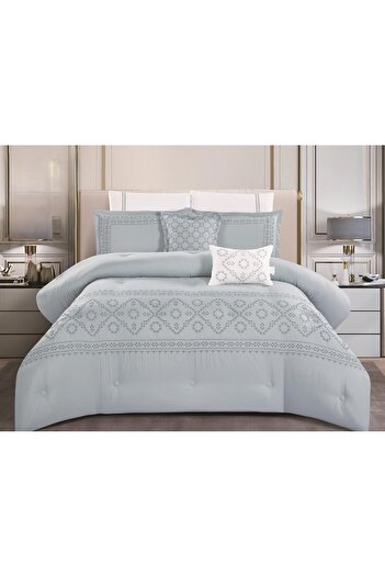 SNOOZYL Embroidered king-size bedspread for elegance and comfort. Microfiber filling, 240*260 cm.