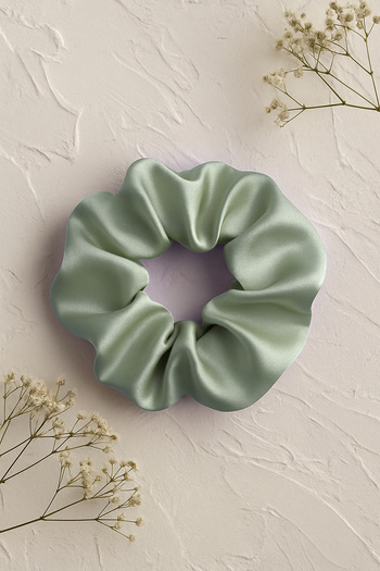 Salvia Dione Satin Hair Scrunchies – Elastic Thick Scrunchies for Women & Girls – 4 Pieces for Stylish Buns and Ponytails