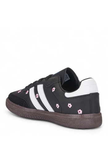 Tuğba Ortopedi 104 Kadın Siyah/Beyaz Çiçekli Sneaker