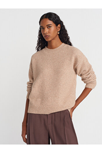 Dilvin 10640 Crew Neck Soft Textured Knit Sweater-O.Beige Mel.