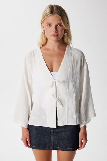 Ritnice Women's Flora Muslin Embossed Textured Ecru Kimono