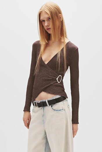Pull & Bear Crêpe crossover top with buckle