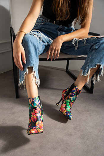 BERFONA Elina Colorful Flower Patterned 7 cm Heel Pointed Toe Boots Bottie
