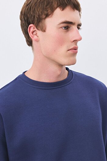 Trendiz Men's Premium Crew Neck Sweatshirt Indigo 2031