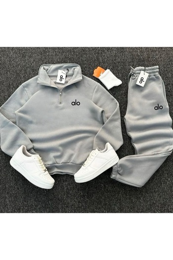 NewCabin Women's Three Thread Half Zip Sweatshirt & Jogger Tracksuit Set