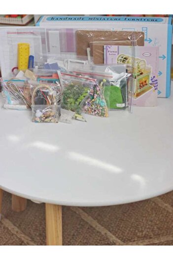 Kids skills Eid gift from Beit Al Ward - Pink