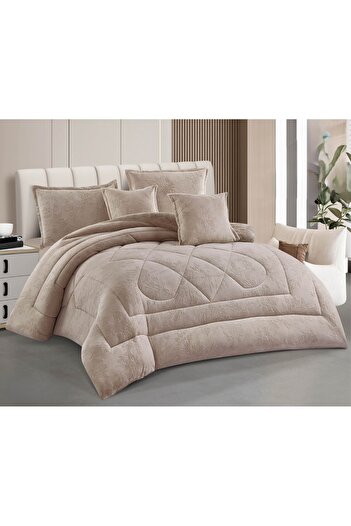 SNOOZYL A double winter bedspread made of soft velvet and luxurious fur to provide warmth and add beauty and elegance to your room.