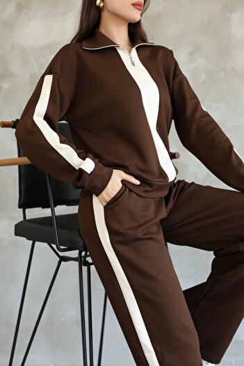 02Lady Fashion Σετ αθλητικής φόρμας από ύφασμα Modal με φερμουάρ και λεπτομέρεια με ρίγες