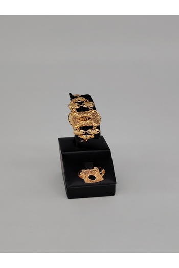Generic 21 karat gold alternative bracelet set