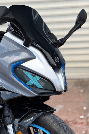 Banxtre For Cfmoto Sr250 Perforated Headlight Upper Sticker Set Does Not Block Lighting (Right and Left)