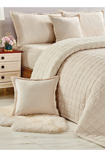 Generic Cozy And Warm Winter Fur Comforter 6 Pcs Set, Size 220 X 240 Cm Floral Bedding Sets Multicolor