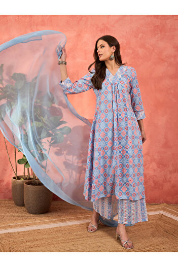 Sassafras By Styli Blue Geometric Print V-Neck Kurta with Pencil Pants and Dupatta Set