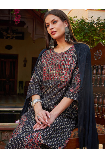 Sassafras By Styli Black Floral Front Yoke Kurta with Pencil Pants and Dupatta Set