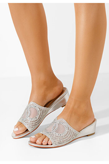 B T Shoes Παντόφλες με πλατφόρμα Alaura ασιμι