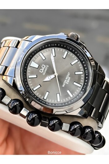 Q&Q Men's Wristwatch, Smoked Color Steel Band, 5 Atm Water Resistant, with Bracelet Gift