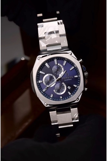Reward Brand Wristwatch