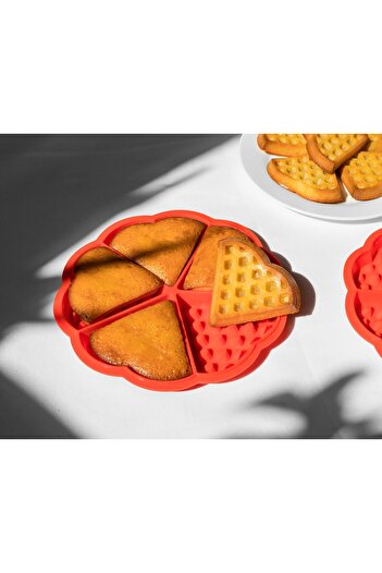 Gadget Master Cake Mold