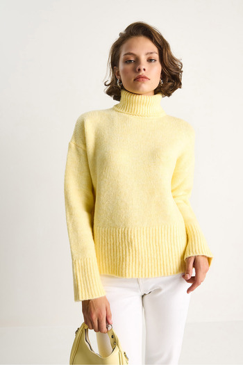 Bianco Lucci Women's Turtleneck Sweater 20251060
