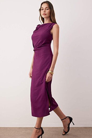 Trendyol Collection Purple Accessory Detailed Midi Woven Dress Twoss25El00862