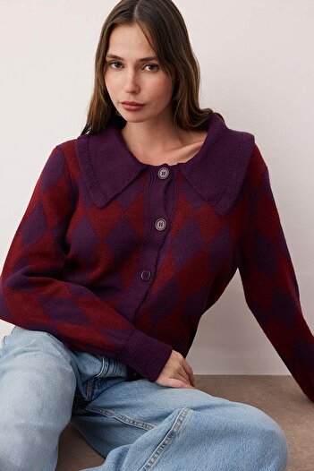 Trendyol Collection Burgundy Collar Detailed Diamond Patterned Knitwear Cardigan Twoaw26Hi00257