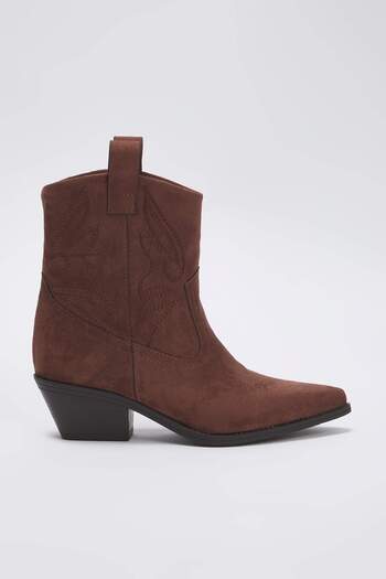 TRENDYOL SHOES Γυναικείες μπότες καουμπόη σκούρο καφέ σουέντ 
 TAKAW26BO00066