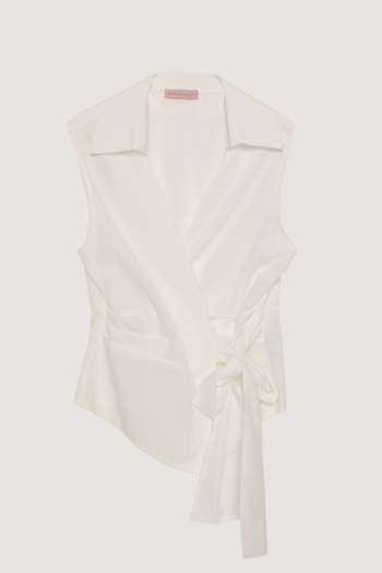 Quzu Double Breasted Collar Tie Sleeveless Blouse Ecru