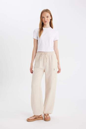 DeFacto Cool Fitted Crew Neck Basic μασίφ κοντομάνικο μαύρο μπλουζάκι Z8790AZ23SP