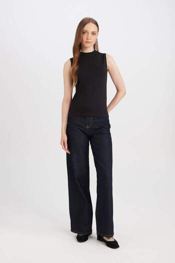 DeFacto Crew Neck Sleeveless Basic Plain Black T-Shirt Tunic D4894Ax24Wn