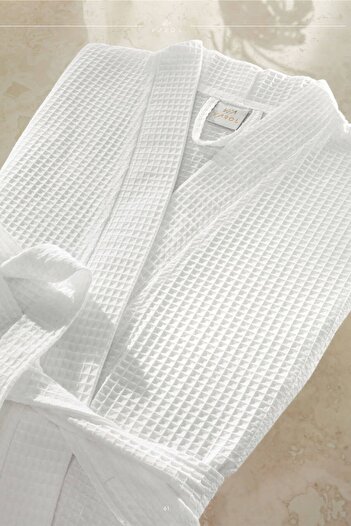 VAROL Nemesis Series Pike Hotel Bathrobe
