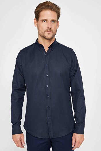 Tudors Чоловіча сорочка Slim Fit, вузький крій, довгі рукави, бавовняна тканина Oxford, легка прасування, темно-синій колір, комір на ґудзиках