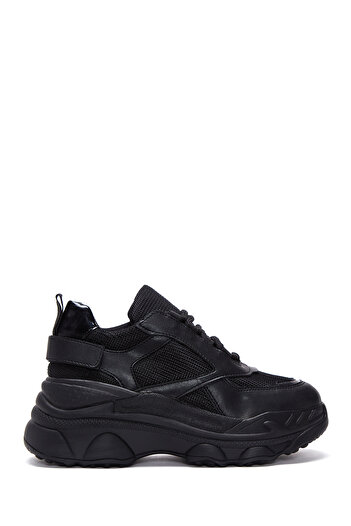 Derimod Kadın Siyah Kalın Tabanlı Bağcıklı Sneaker 24WFE220014