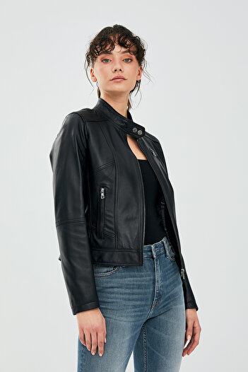 Derimod Kylie Women Black Short Leather Jacket 19Wge53521M