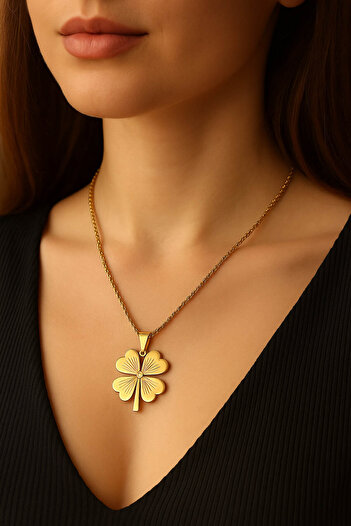 TREND COLLECTİON Gold Paslanmaz Çelik Burma Zincirli Yonca Model Kadın Kolye